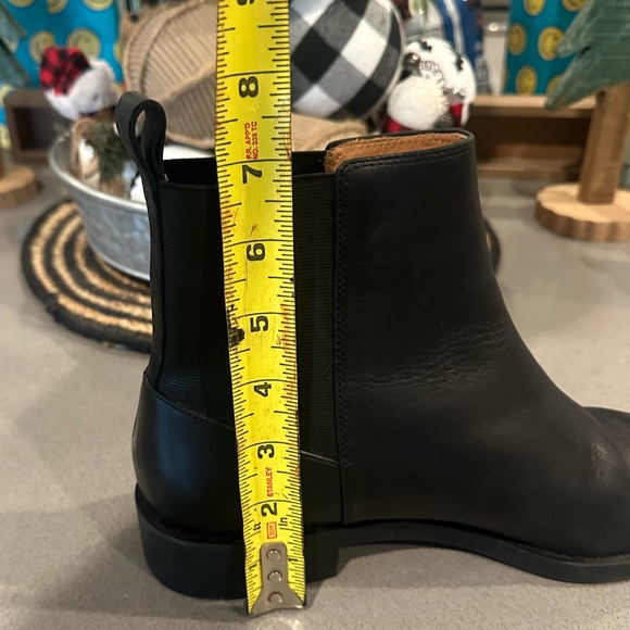 Anthropologie & Other Stories Chelsea Leather Slip On Round Toe Ankle Boots - Picture 10 of 10